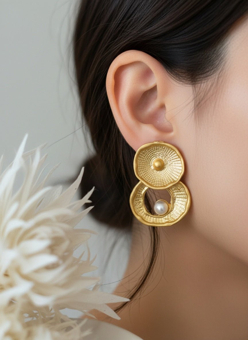 Altın Kaplama İnci Detaylı El İşçiliği Çift Halka Küpe - Kllea